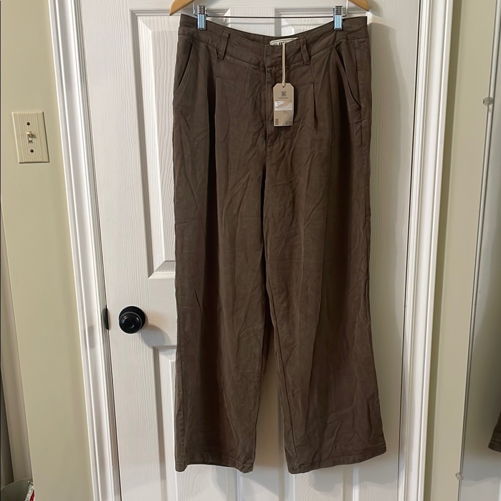 Fat Face Green/Brown Straight Leg Pants with Pleated waist details